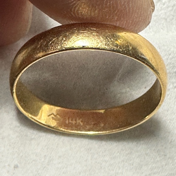 Vintage 14K Gold Women's Ring-wedding band - Picture 10 of 14